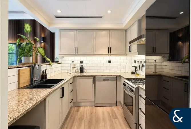 166537992 - Property Image 3