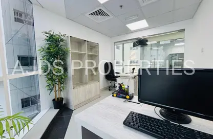 مكتب - غرفة نوم - 1 حمام للايجار في مبنى بيزنس اتريوم - عود ميثاء - بر دبي - دبي مكتب - غرفة نوم - 1 حمام للايجار في مبنى بيزنس اتريوم - عود ميثاء - بر دبي - دبي