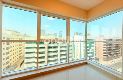 Apartment - 1 - 2 for rent in Golden Sands 14 - Al Mankhool - Bur Dubai - Dubai