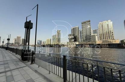 Apartment - 2 Bedrooms - 3 Bathrooms for sale in The Crestmark - Business Bay - Dubai