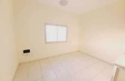 Apartment - Studio - 1 Bathroom for rent in Fire Station Road - Muwaileh - Sharjah