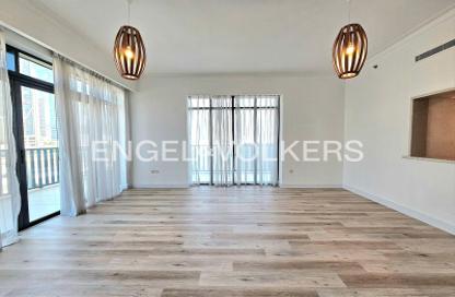 Apartment - 2 Bedrooms - 2 Bathrooms for rent in Vida Residence 1 - Vida Residence - The Hills - Dubai