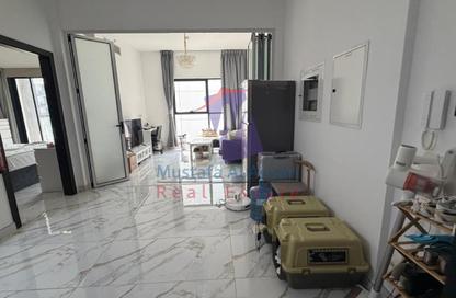 شقة - غرفة نوم - 1 حمام للبيع في أوليفز ريزيدنس بلوك 1 - أوليفز ريزيدينس - المدينة العالمية - دبي