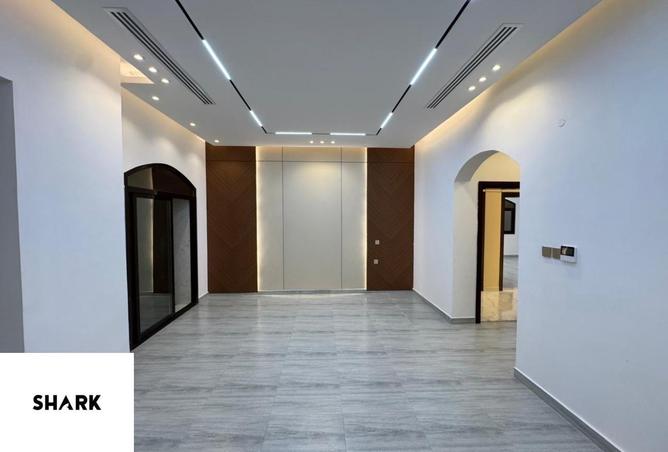 73843251 - Property Image 2