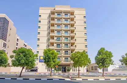 Apartment - 3 Bedrooms - 3 Bathrooms for rent in Al Liwan Building - Dubai Silicon Oasis - Dubai