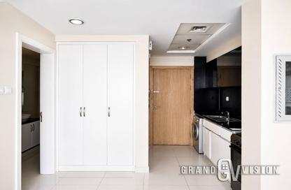 Apartment - Studio - 2 Bathrooms for rent in Park Central - Business Bay - Dubai