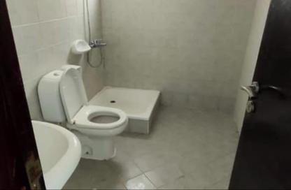 Apartment - Studio - 1 for rent in Downtown Fujairah - Fujairah