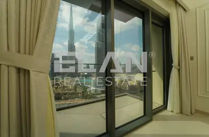 Apartment - 2 Bedrooms - 2 Bathrooms for rent in Burj Royale - Downtown Dubai - Dubai