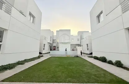 Villa - 4 Bedrooms - 6 Bathrooms for rent in Mirdif Villas - Mirdif - Dubai