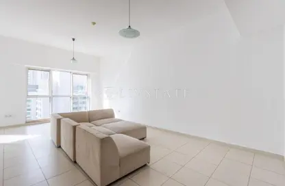 Apartment - 2 Bedrooms - 3 Bathrooms for rent in Cascades Tower - Dubai Marina - Dubai