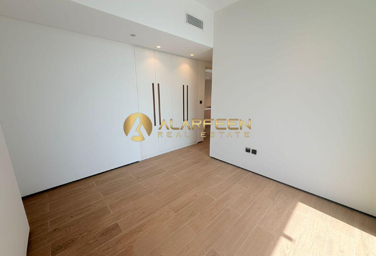 Semi Furnished 2BR | Vacant | New Building photo 6