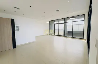 شقة - 3 غرف نوم - 5 حمامات للايجار في ليوان سيركل - ليوان - دبي لاند - دبي