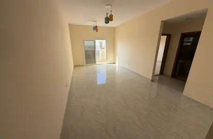 شقة - غرفة نوم - 2 حمامات للايجار في الجرف 3 - الجرف - عجمان وسط المدينة - عجمان