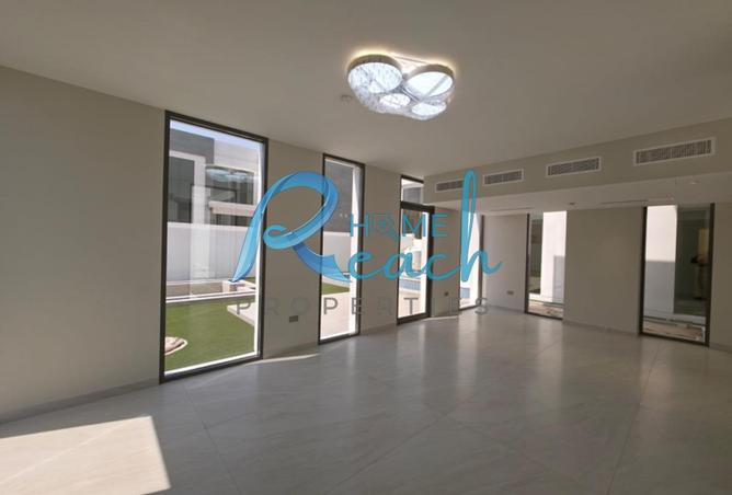 116800120 - Property Image 2