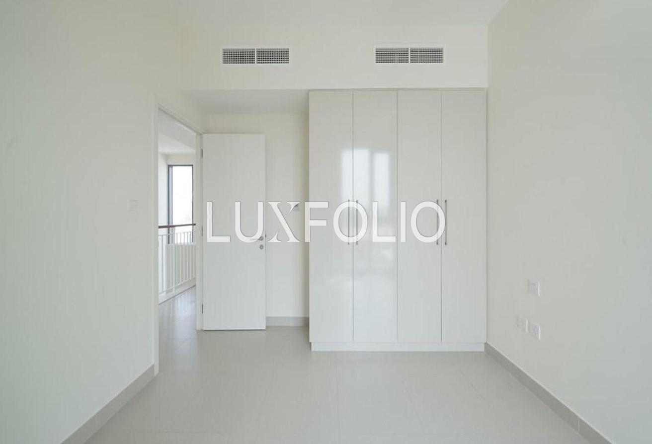 Backing Park | Single Row | Available Now photo 15