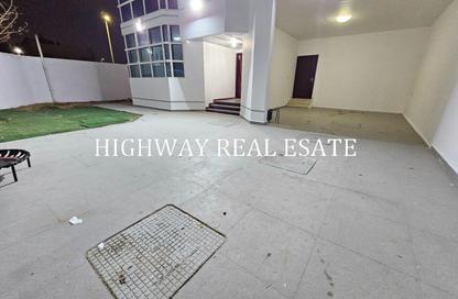 Villa - 5 - 5 for rent in Al Azra - Sharjah