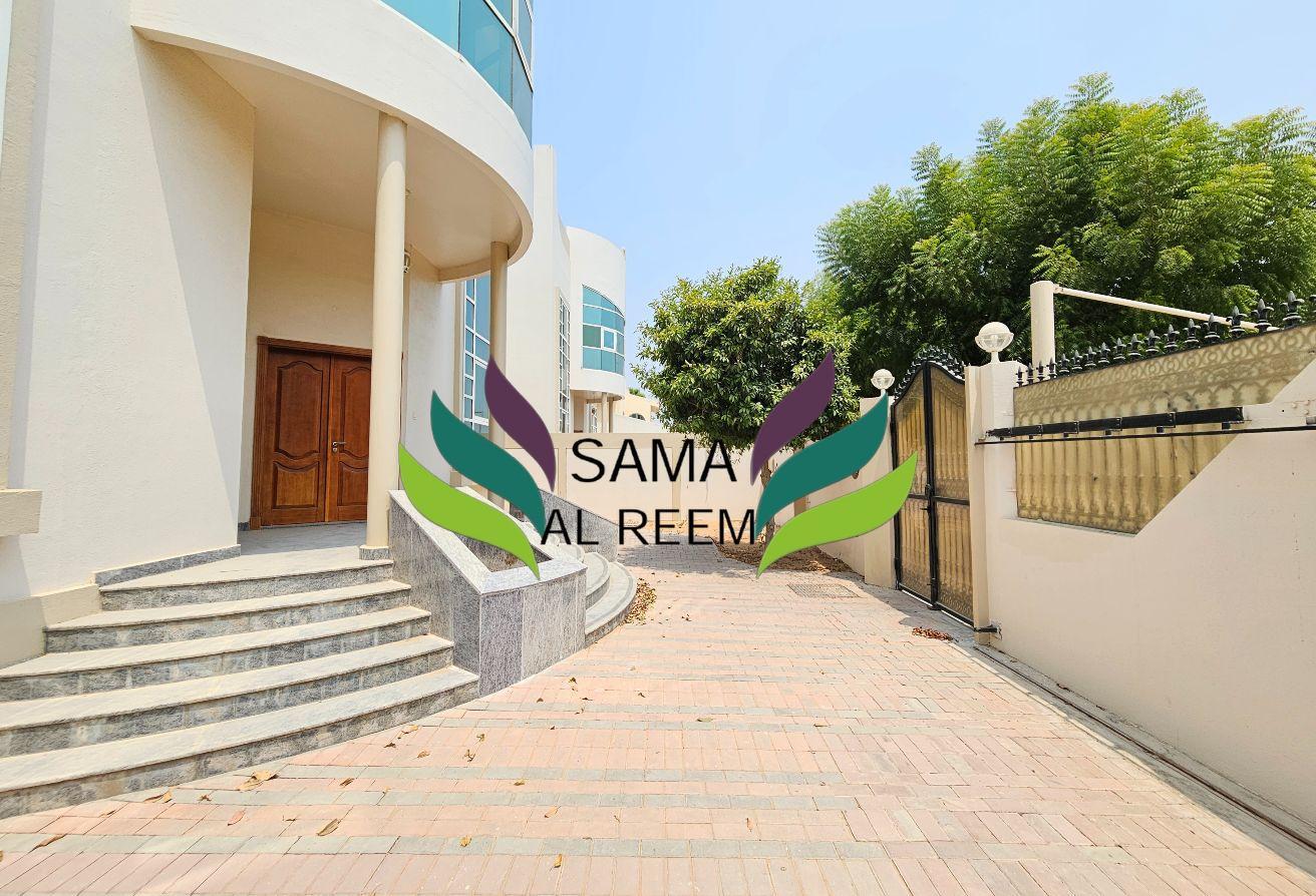 Spacious 5Bed Study Villa| Maid |Driver | Jumeirah photo 3