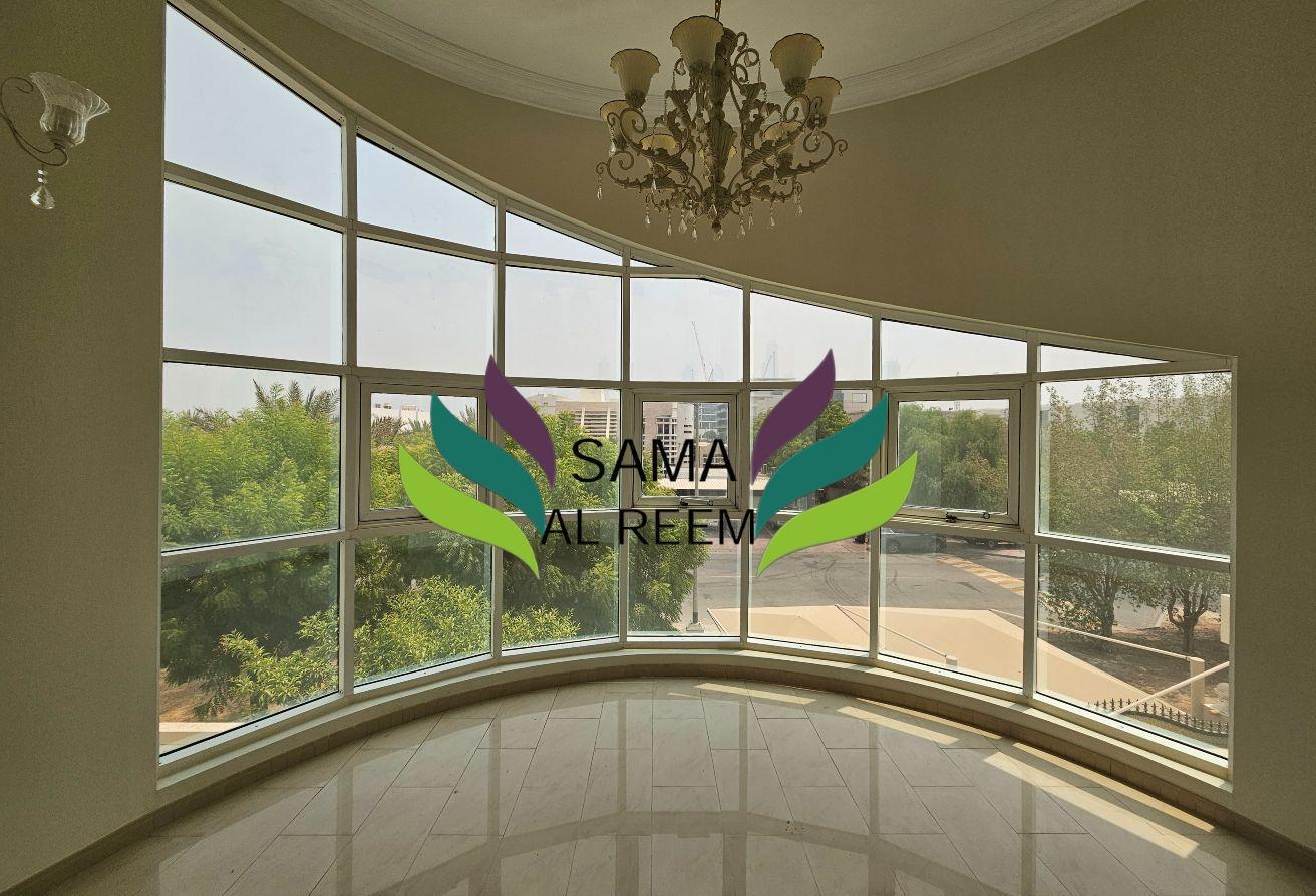 Spacious 5Bed Study Villa| Maid |Driver | Jumeirah photo 16