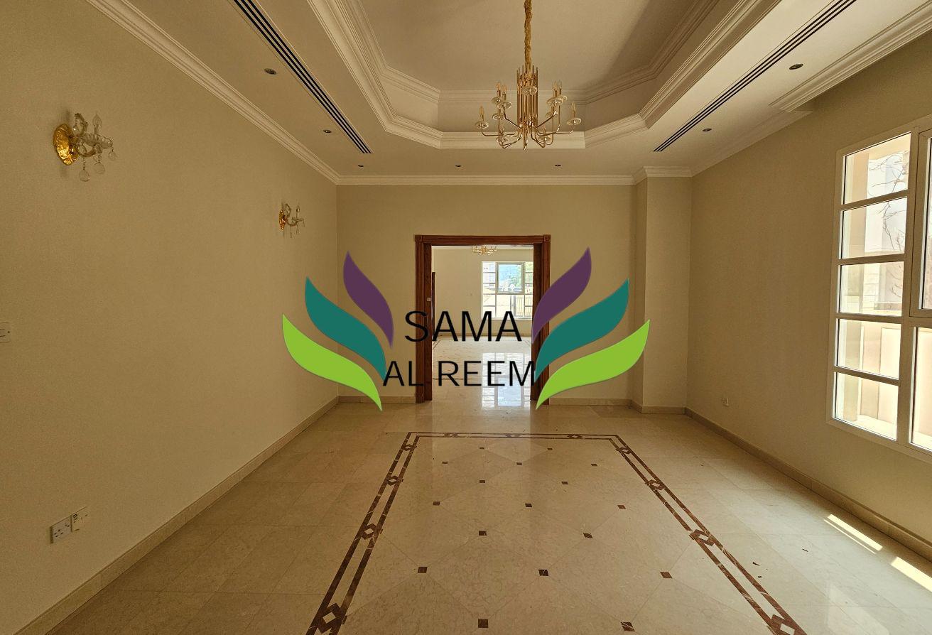 Spacious 5Bed Study Villa| Maid |Driver | Jumeirah photo 7