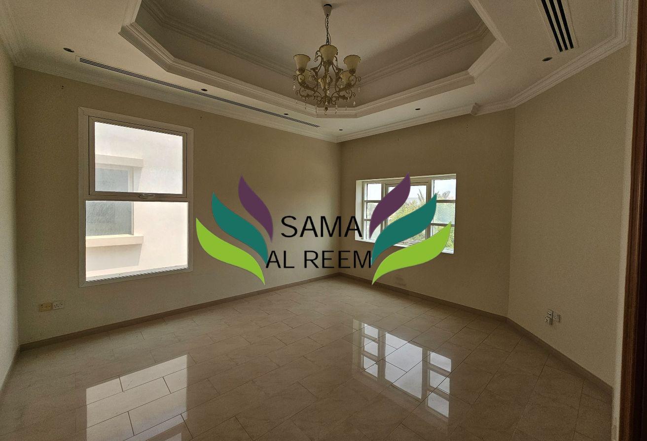 Spacious 5Bed Study Villa| Maid |Driver | Jumeirah photo 13