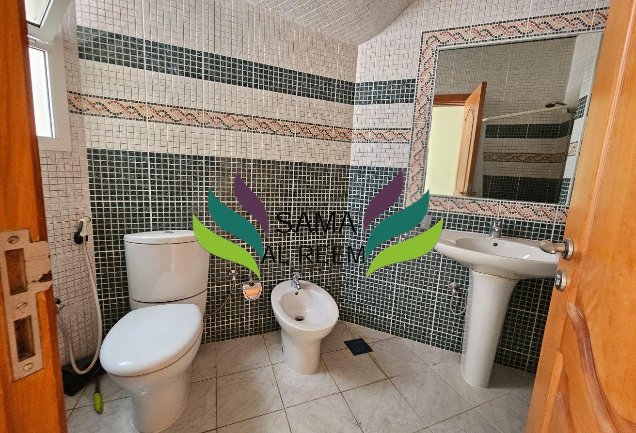 Spacious 5Bed Study Villa| Maid |Driver | Jumeirah photo 12