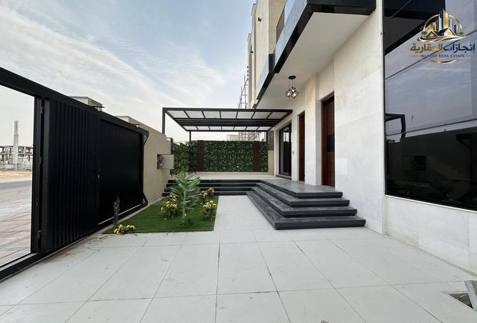 144637037 - Property Image 3