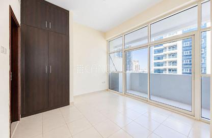 Apartment - 1 - 2 for rent in Royal Residence 1 - Royal Residence - Dubai Sports City - Dubai