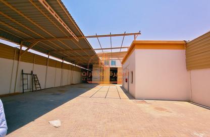 Factory - Studio - 2 Bathrooms for rent in Al Sajaa S - Al Sajaa - Sharjah