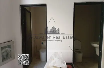 Warehouse - Studio - 2 Bathrooms for rent in Al Jurf 2 - Al Jurf - Ajman Downtown - Ajman