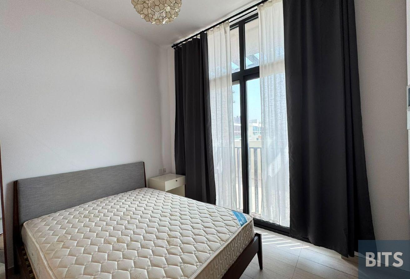 FULLY FURNISHED | MODERN UNIT | PRIME LOCATION photo 8