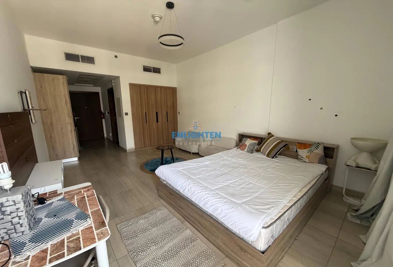 82782064 - Property Main Image