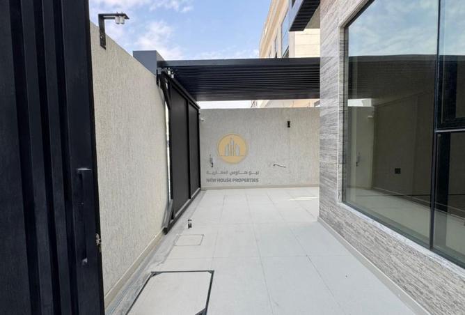 81124637 - Property Image 3