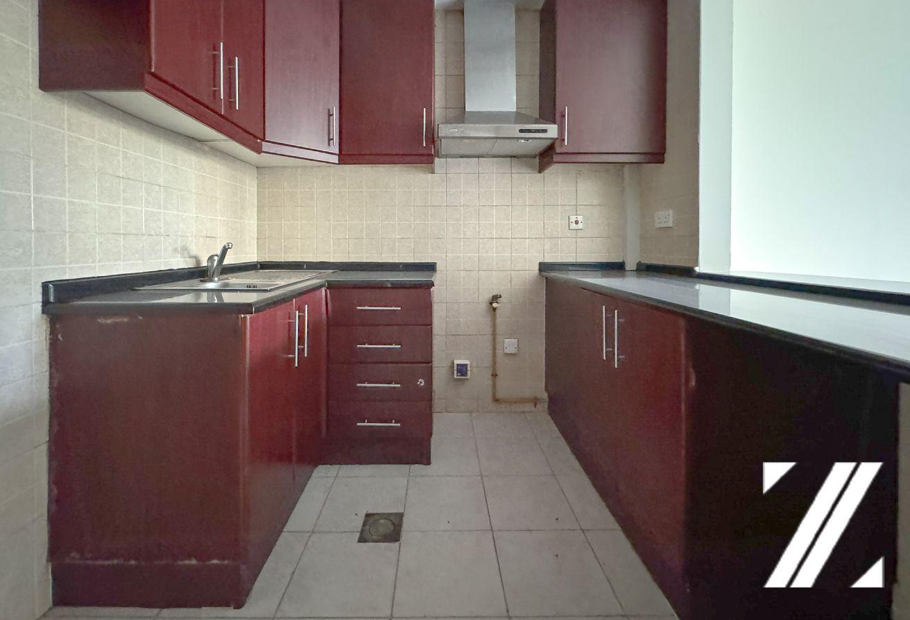 Spacious Studio | Prime Location | Well-Maintained photo 12