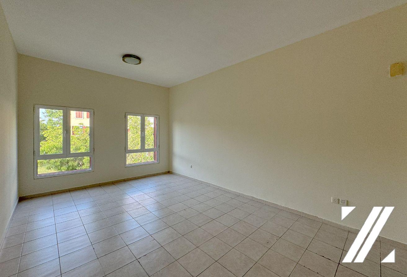 Spacious Studio | Prime Location | Well-Maintained photo 6