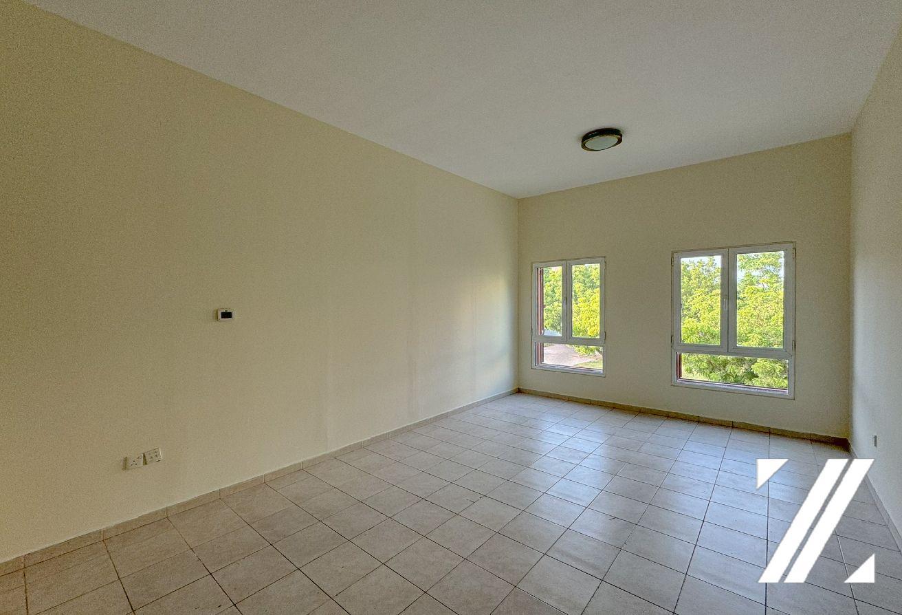 Spacious Studio | Prime Location | Well-Maintained photo 5
