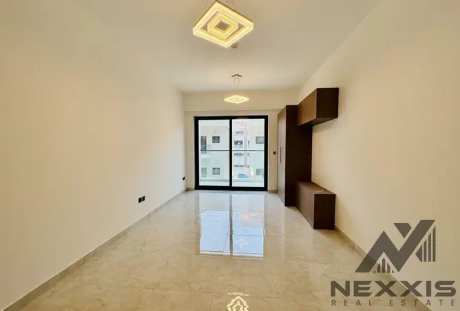 159600001 - Property Image 2