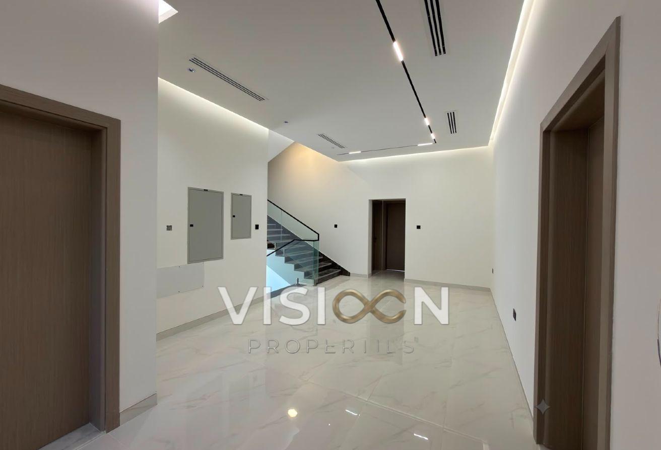Luxury 5-Bedroom Villa I Modern Villa photo 5