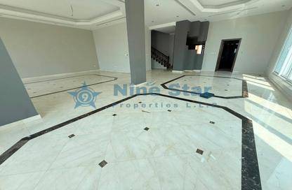 Villa - 5 - 5 for rent in Umm Suqeim 2 Villas - Umm Suqeim 2 - Umm Suqeim - Dubai