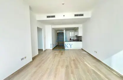 Apartment - 1 Bedroom - 1 Bathroom for rent in Bloom Towers B - Bloom Towers - District 10 - Jumeirah Village Circle - Dubai