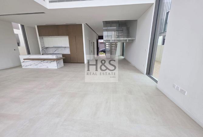 101999059 - Property Image 2
