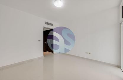 Apartment - 2 Bedrooms - 3 Bathrooms for rent in Coral Tower - Business Bay - Dubai