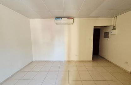 Apartment - Studio - 1 Bathroom for rent in Fire Station Road - Muwaileh - Sharjah