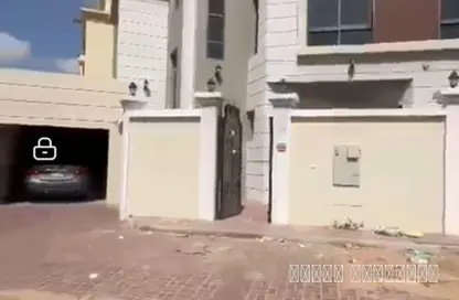 فيلا - 5 غرف نوم - 7 حمامات للايجار في الحليو 2 - الحليو - عجمان