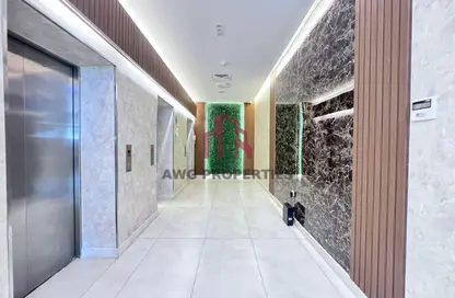 Apartment - 1 Bedroom - 1 Bathroom for rent in Mazaya 10B - Queue Point - Liwan - Dubai Land - Dubai