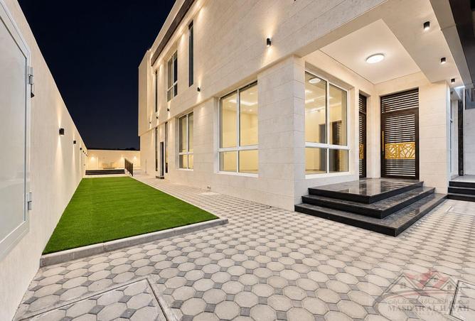 141913289 - Property Image 2