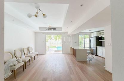 Villa - 2 Bedrooms - 3 Bathrooms for rent in Springs 9 - The Springs - Dubai
