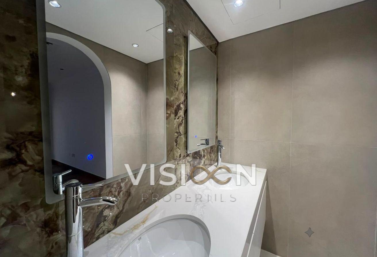 Luxury Fully Upgraded | 6BR Villa | Prime Locatio photo 14