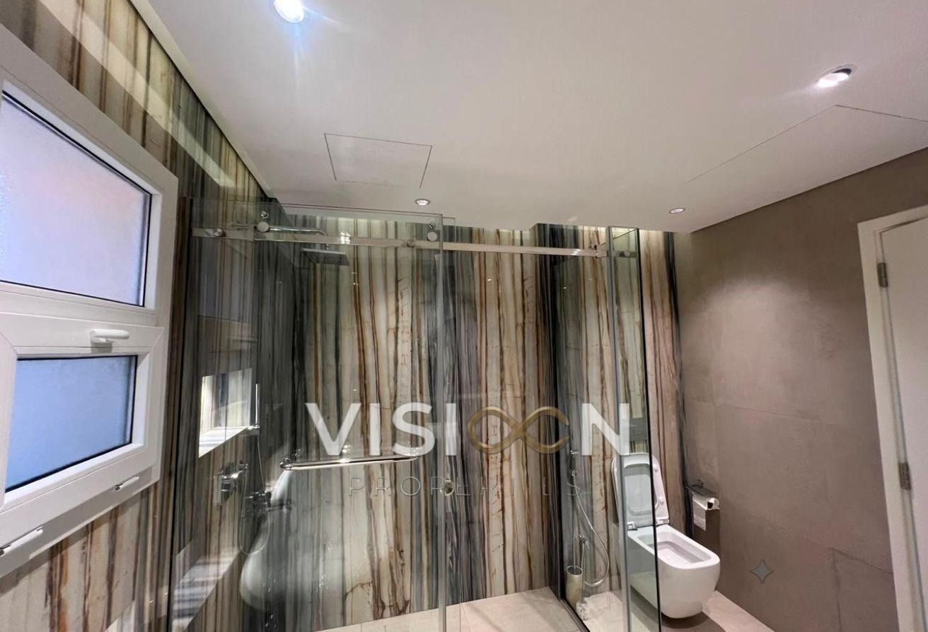 Luxury Fully Upgraded | 6BR Villa | Prime Locatio photo 15