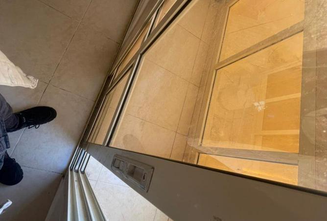 76987000 - Property Image 3