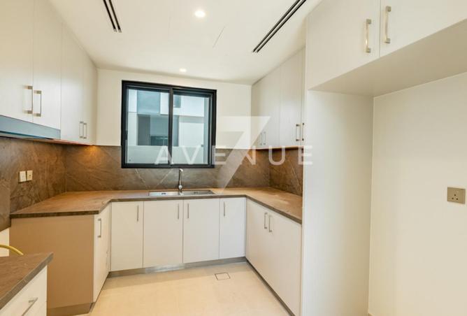92711337 - Property Image 3